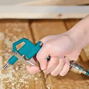 Súng phun sơn máy nén khí còn có thể sử dụng kết hợp súng nén hơi trước khi sơn để đẩy bụi giúp sơn bám dính tốt