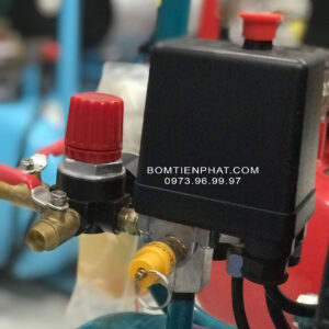 Máy khí nén động cơ dầu công suất 1.5KW 2HP Chính hãng TOTAL TC120246T