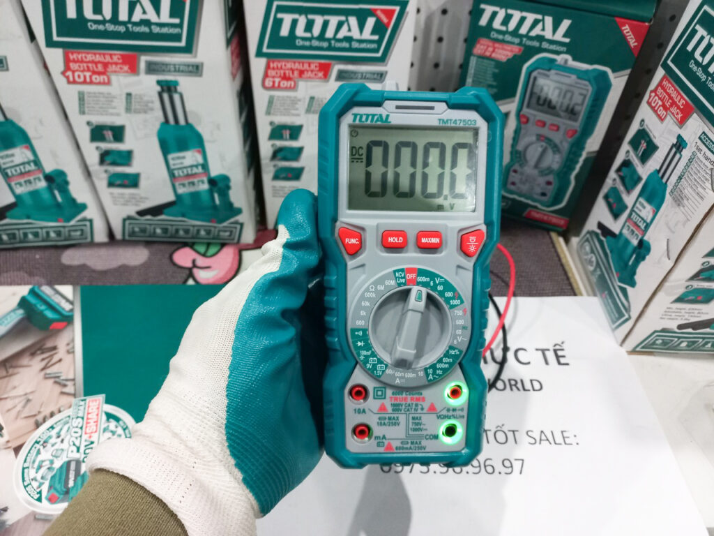 Đồng hồ đo điện vạn năng TOTAL TMT47503 màn hình LCD 6000 số đếm đúng - Chính hãng total đà nẵng