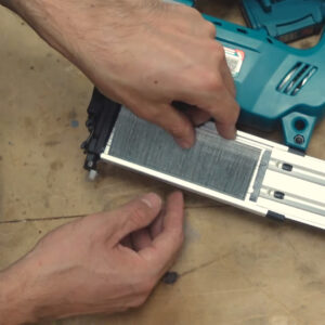 Súng bắn đinh dùng PIN 20V 2.0/4.0AH TCBNLI2001 TOTAL TOOLS WORLD